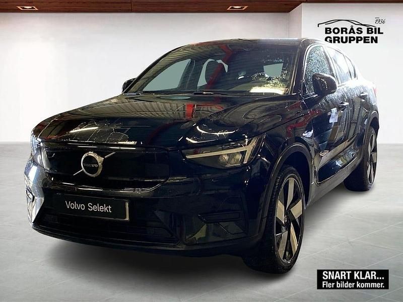 Begagnad Volvo C40 Core 172 kW (234 HK) 2023 Svart SUV