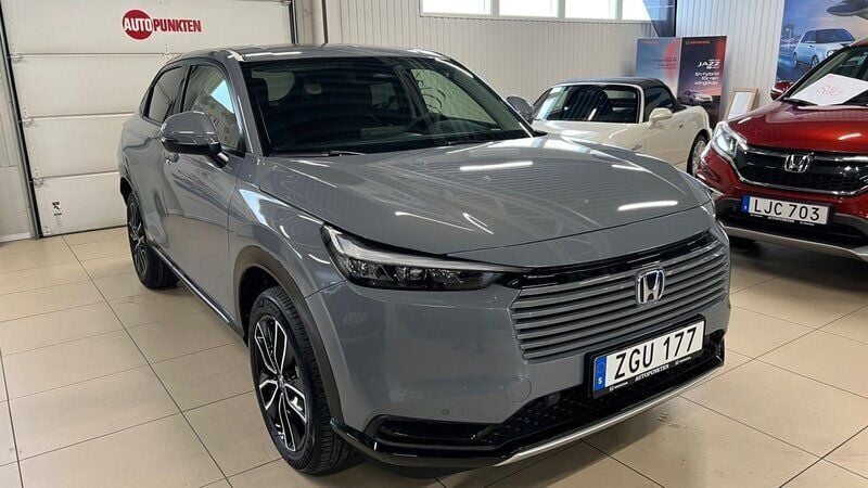 Begagnad Honda HR-V Advance 146 HK (107 kW) 2024 Grå (urban grey) SUV