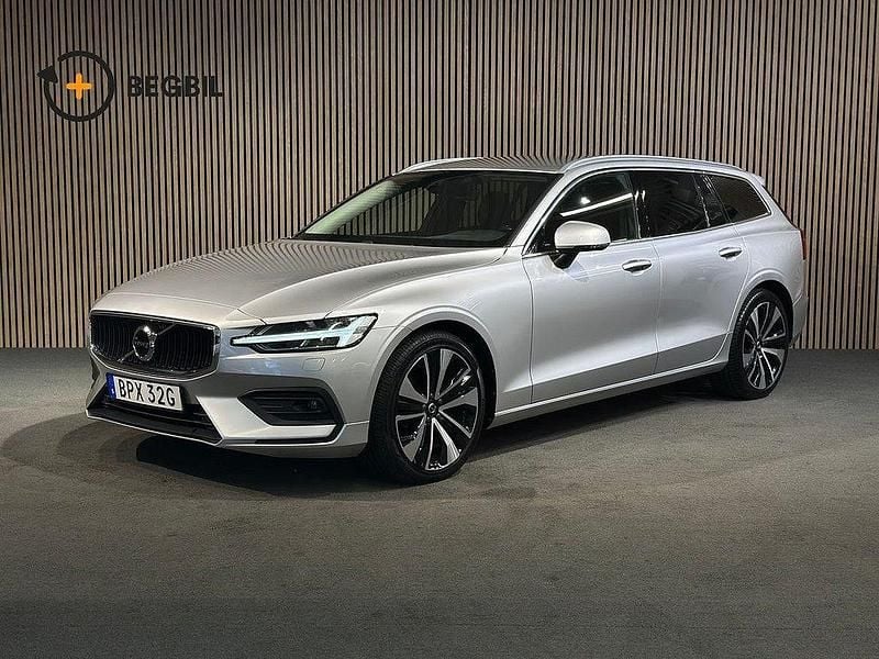 Silver Begagnad 2021 Volvo V60 Momentum Kombi | 292 400 kr (Lite dyr) - Bild 1/4