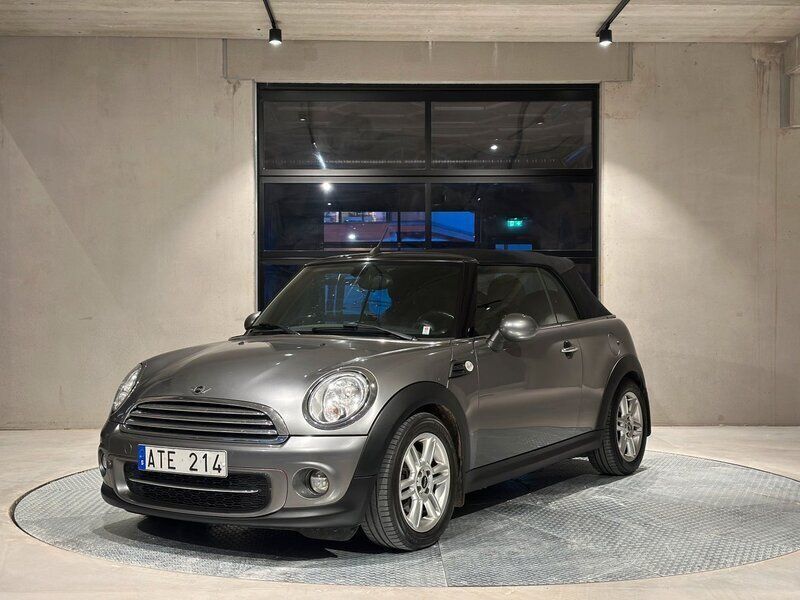 Röd Begagnad 2013 Mini Cooper D Cabriolet Cab | 129 000 kr - Bild 1/4