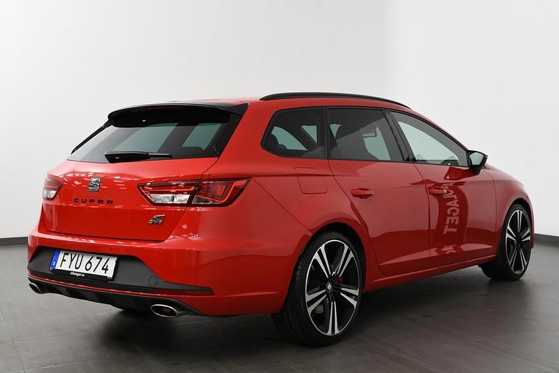 Begagnad Seat Leon CUPRA 2015 Röd