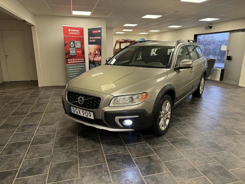 Ljusbrun Begagnad 2014 Volvo XC70 Summum Kombi | 139 700 kr (Bra pris) - Bild 1/4