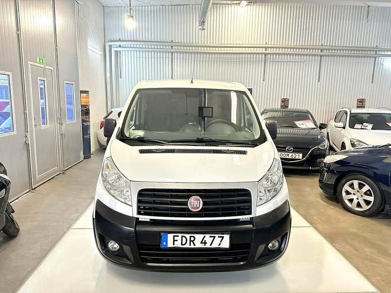 Begagnad Fiat Scudo 128 HK (94 kW) 2014 Vit
