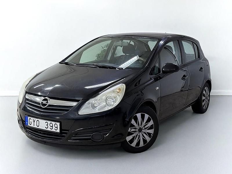 Begagnad Opel Corsa 75 HK (55 kW) 2008 Svart Halvkombi