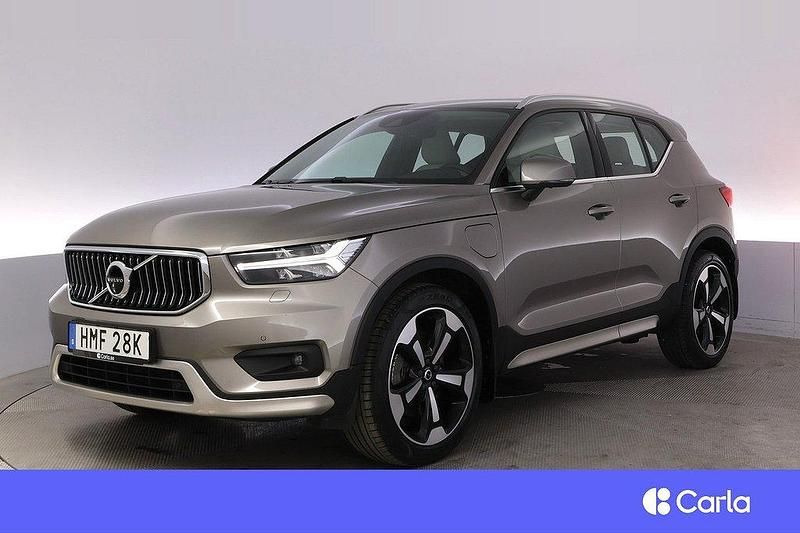 Grå Begagnad 2020 Volvo XC40 Inscription SUV | 345 900 kr (Lite dyr) - Bild 1/4