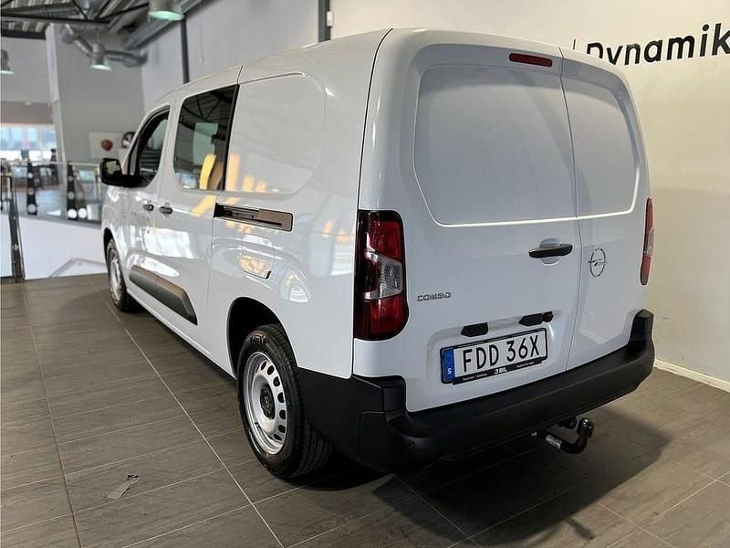 Begagnad Opel Combo 131 HK (96 kW) 2025 Vit kaolin