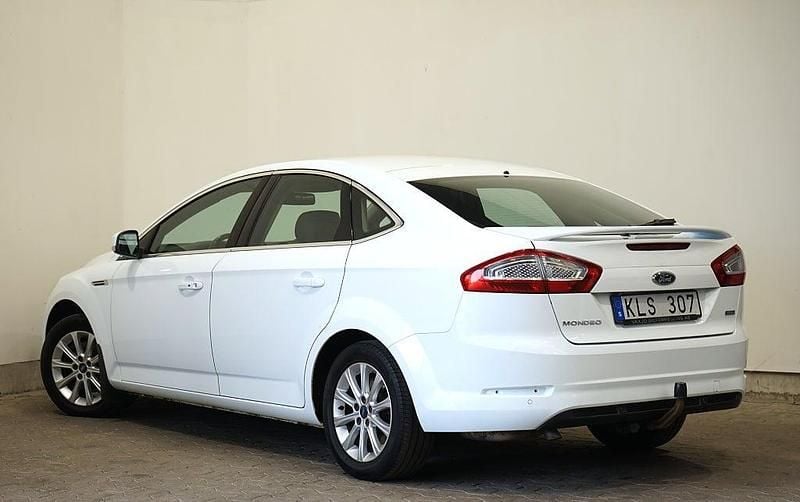 Begagnad Ford Mondeo Business Edition 116 HK (85 kW) 2012 Vit Halvkombi