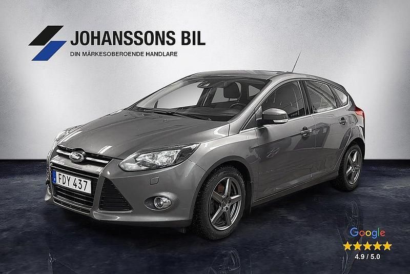 Brun Begagnad 2014 Ford Focus Titanium Halvkombi | 69 900 kr (Marknadspris) - Bild 1/4