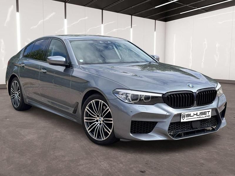 Begagnad 2017 BMW 520 Sport Line Sedan | 269 900 kr (Dyr) - Bild 1/4