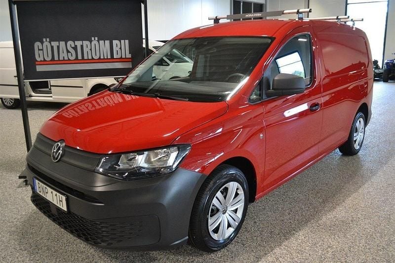 Röd (röd med klarlack) Begagnad 2021 VW Caddy Maxi Minibuss | 199 000 kr (Bra pris) - Bild 1/4