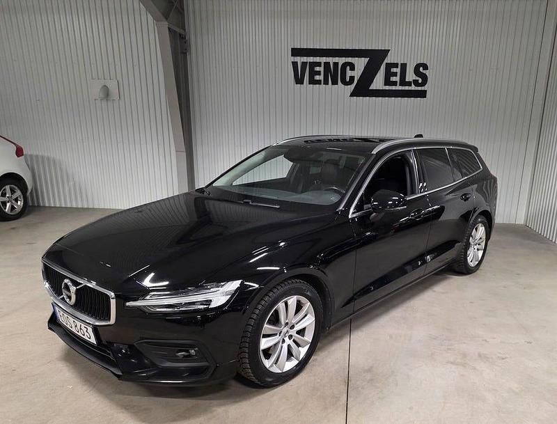 Svart Begagnad 2019 Volvo V60 Momentum Kombi | 229 000 kr (Bra pris) - Bild 1/4