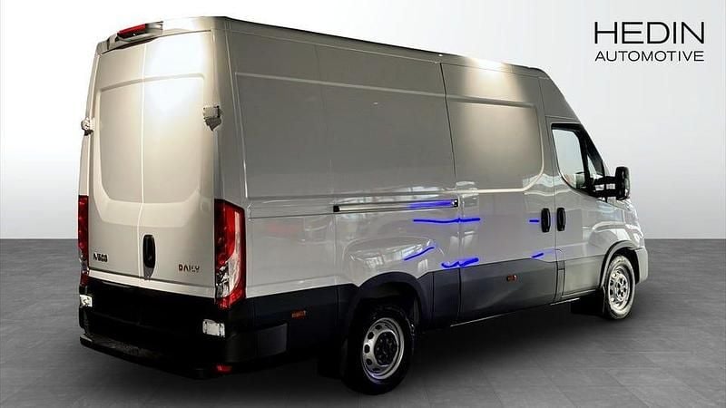 Ny Iveco Daily 2025 Vit Van