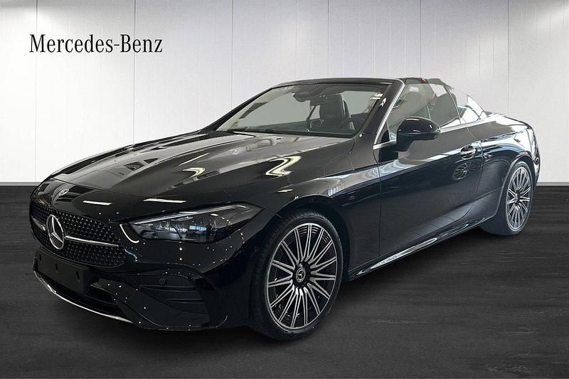 Svart Ny 2024 Mercedes CLE200 Cab | 698 200 kr (Lite dyr) - Bild 1/4