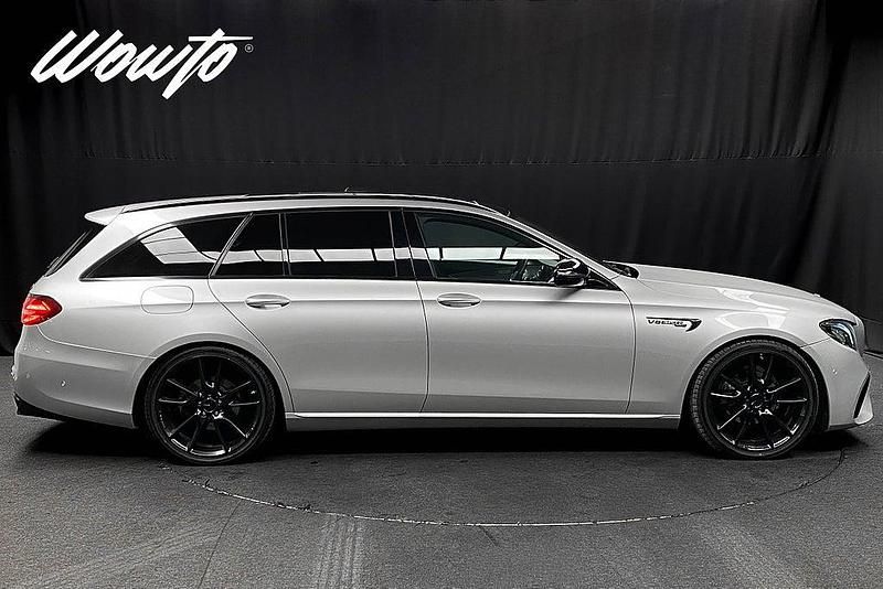 Begagnad Mercedes E220 AMG 194 HK (142 kW) 2017 Silver Kombi