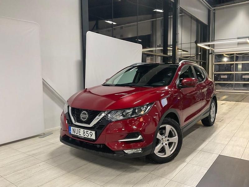 Röd Begagnad 2018 Nissan Qashqai SUV | 178 800 kr (Marknadspris) - Bild 1/4