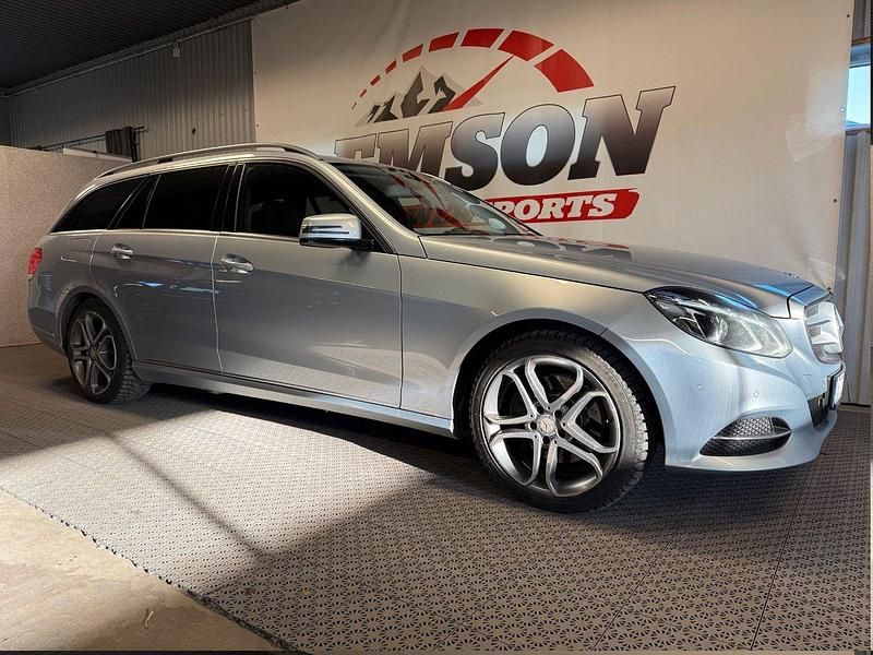 Silver Begagnad 2015 Mercedes E250 Avantgarde Kombi | 189 900 kr (Marknadspris) - Bild 1/4