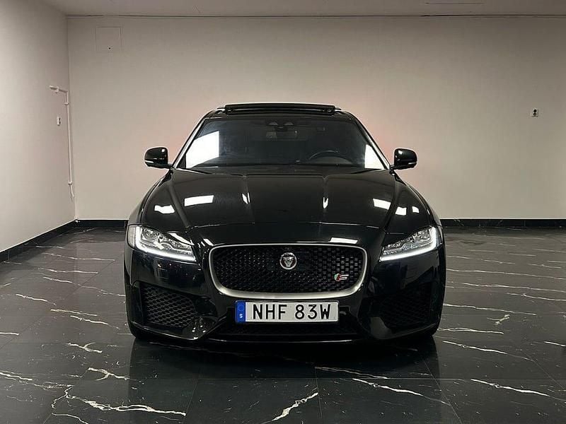 Begagnad Jaguar XF S 381 HK (280 kW) 2017 Svart Sedan