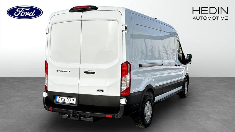 Begagnad Ford Transit Trend 165 HK (121 kW) 2026 Frozen white
