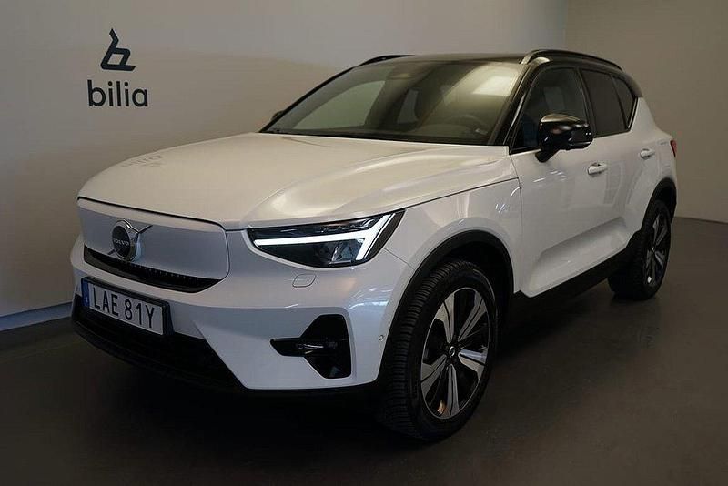 Vit Begagnad 2023 Volvo XC40 Ultimate SUV | 394 500 kr - Bild 1/3