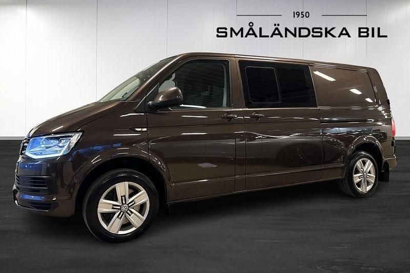 Brun Begagnad 2017 VW Transporter Van | 269 000 kr - Bild 1/4