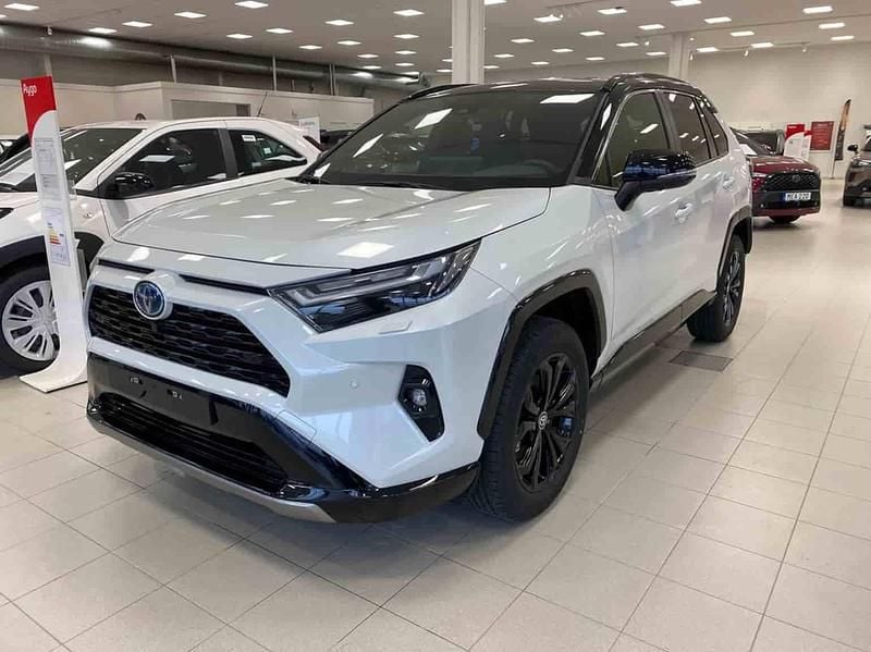 Vit Ny 2025 Toyota RAV4 Hybrid SUV | 508 900 kr - Bild 1/1