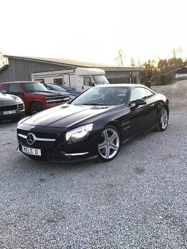 Svart Begagnad 2012 Mercedes SL500 AMG Cab | 460 000 kr - Bild 1/4