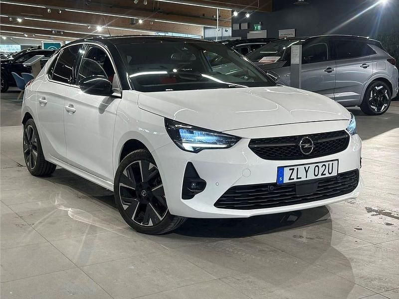 Begagnad Opel Corsa-e Design Edition 100 kW (136 HK) 2021 Vit Halvkombi