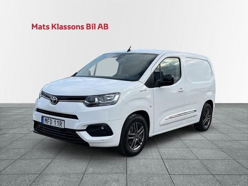 Vit Begagnad 2022 Toyota Proace City City Minibuss | 236 250 kr - Bild 1/4