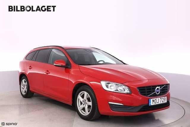 Röd Begagnad 2016 Volvo V60 Business Edition Kombi | 159 800 kr (Marknadspris) - Bild 1/4