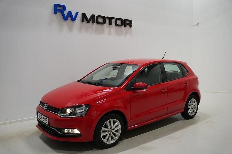 Röd Begagnad 2016 VW Polo Halvkombi | 119 800 kr (Marknadspris) - Bild 1/4