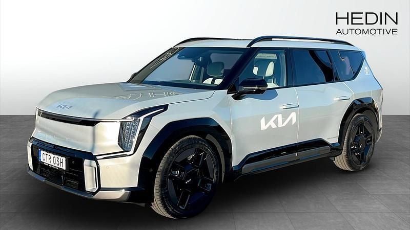 Grå (silver) Ny 2025 Kia EV9 GT-Line SUV | 819 900 kr (Superpris) - Bild 1/4