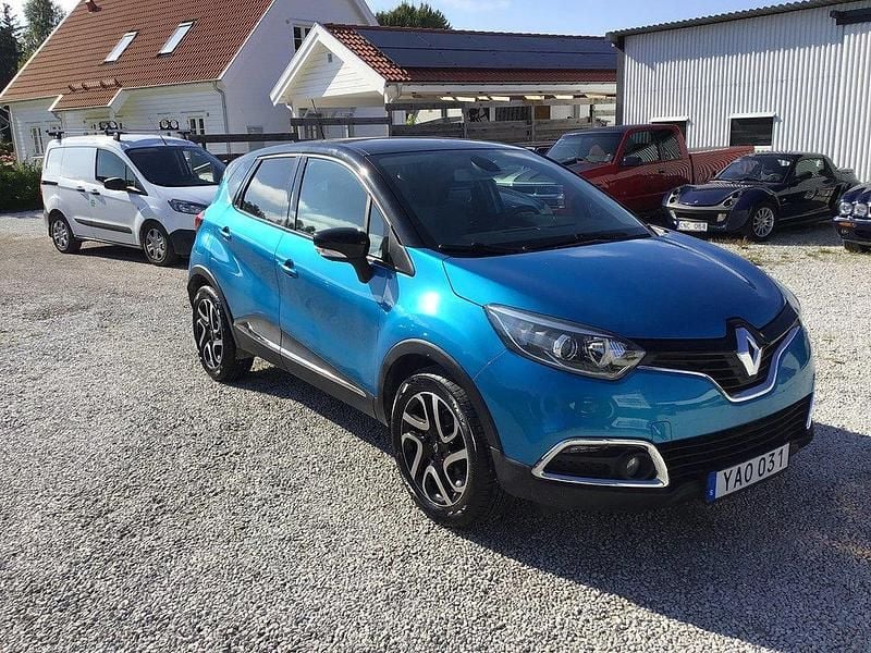 Flerfärgad Begagnad 2015 Renault Captur SUV | 79 000 kr (Marknadspris) - Bild 1/4
