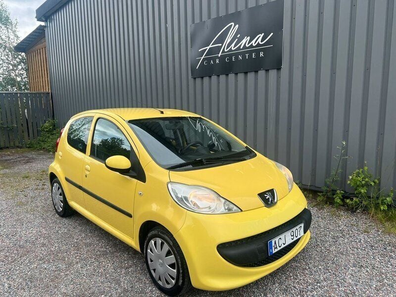 Gul Begagnad 2008 Peugeot 107 Halvkombi | 16 900 kr (Bra pris) - Bild 1/4
