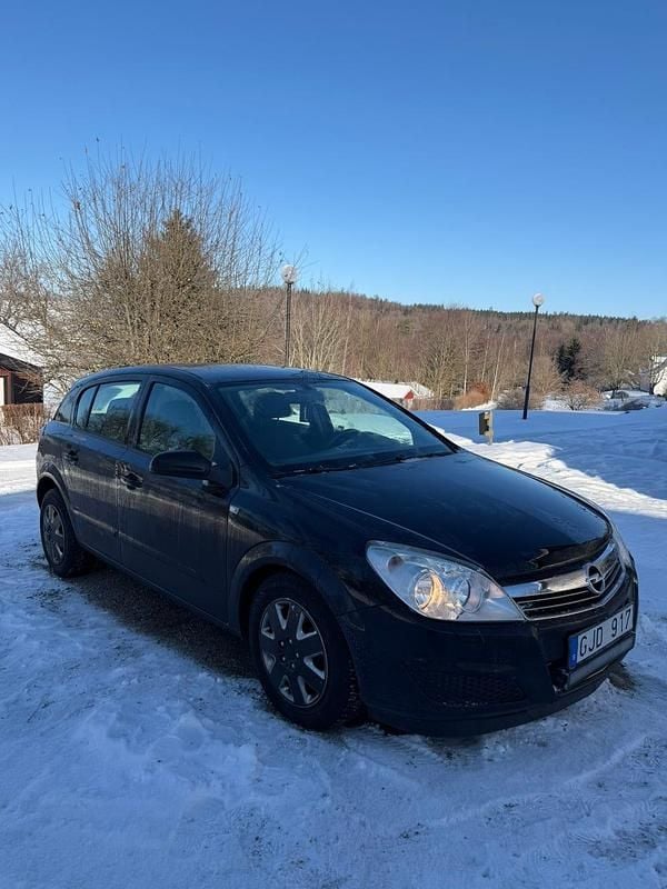 Begagnad Opel Astra 115 HK (84 kW) 2008