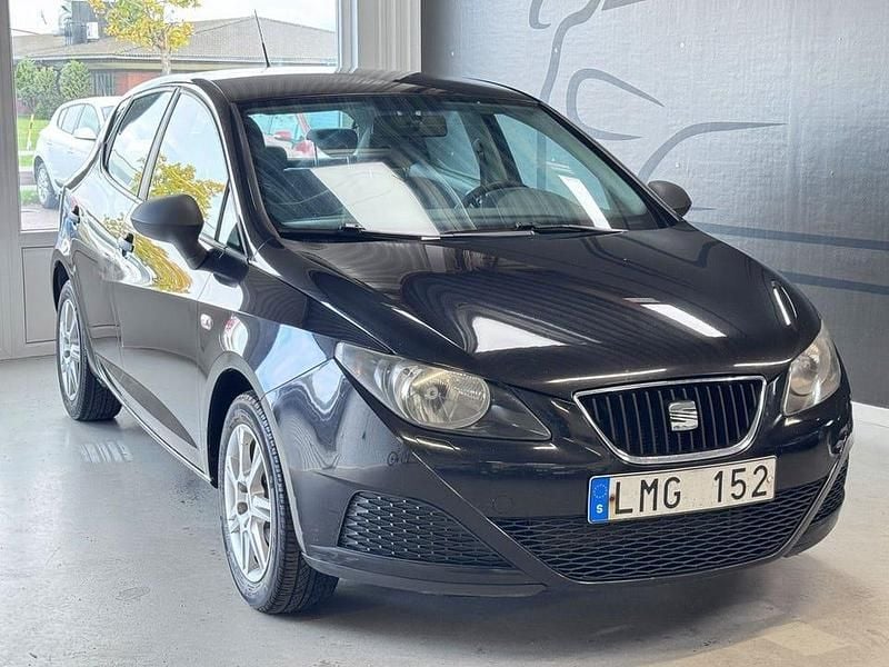 Svart Begagnad 2009 Seat Ibiza Reference Halvkombi | 34 900 kr (Marknadspris) - Bild 1/3