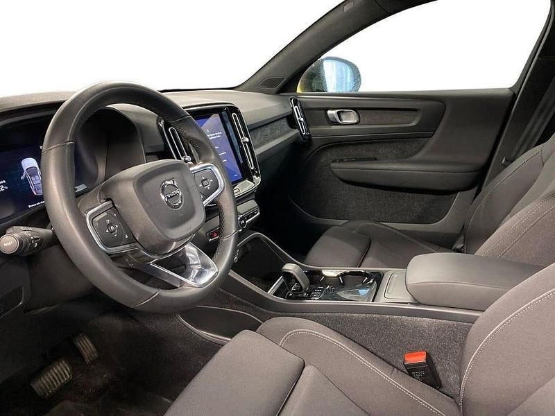 Begagnad Volvo C40 Single Motor 172 kW (234 HK) 2023 Blå SUV