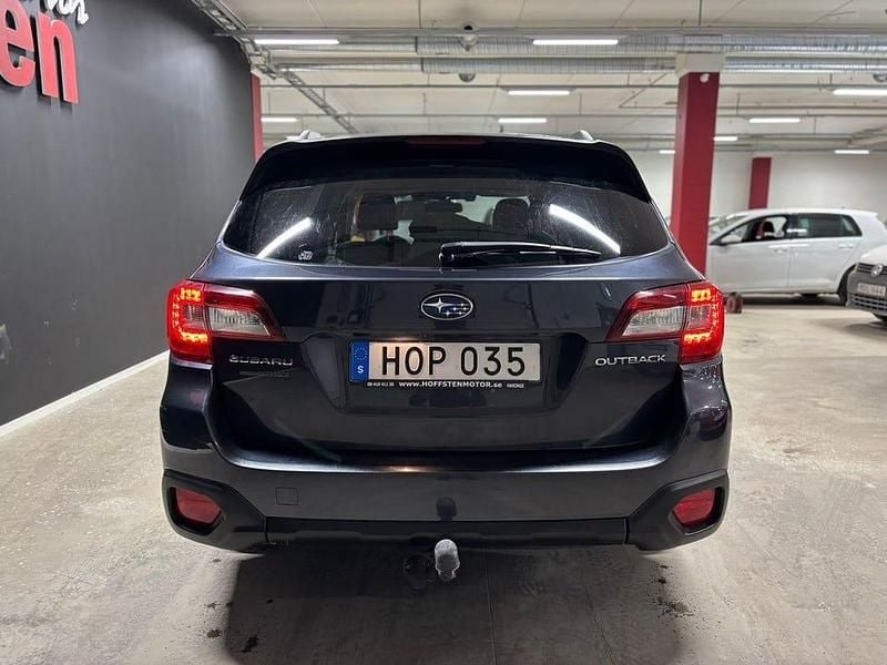 Begagnad Subaru Outback 175 HK (128 kW) 2017 Mörkgrå Kombi