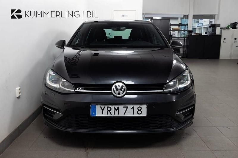 Begagnad VW Golf VII GT 151 HK (111 kW) 2018 Svart Halvkombi