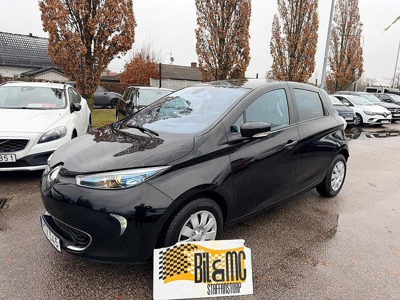 Svart Begagnad 2015 Renault Zoe Halvkombi | 58 800 kr (Superpris) - Bild 1/4