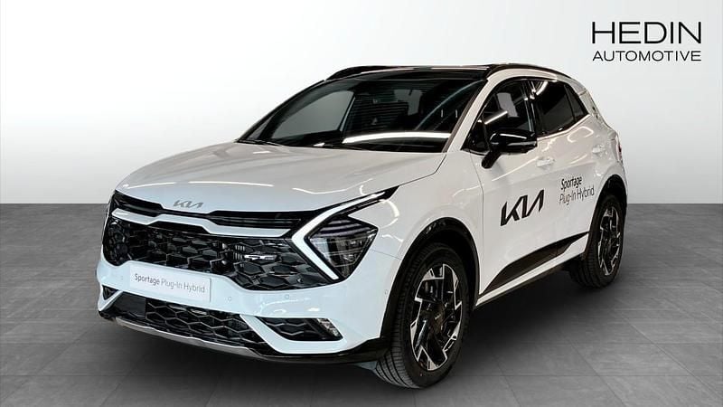 Vit (white) Ny 2025 Kia Sportage GT-Line SUV | 550 300 kr (Lite dyr) - Bild 1/4