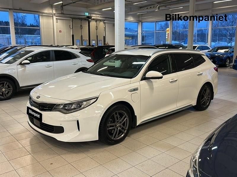 Vit Begagnad 2018 Kia Optima Hybrid Sport Sedan | 199 900 kr (Marknadspris) - Bild 1/4