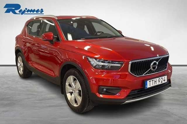 Begagnad Volvo XC40 Momentum 190 HK (139 kW) 2018 Röd SUV