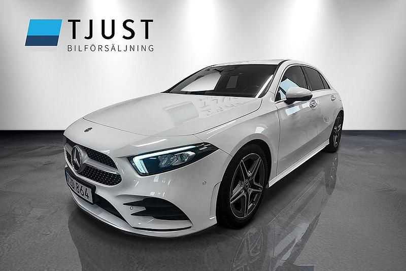 Begagnad Mercedes A180 AMG 116 HK (85 kW) 2018 Vit Halvkombi