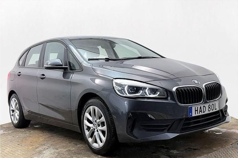 Begagnad BMW 220 Advantage 220 HK (161 kW) 2020 Grå Minibuss