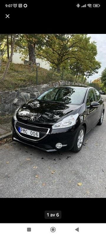 Svart Begagnad 2013 Peugeot 208 Halvkombi | 78 000 kr (Marknadspris) - Bild 1/1