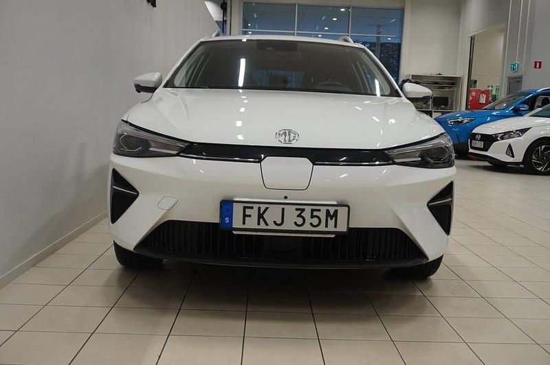 Begagnad MG MG5 EV Luxury 114 kW (156 HK) 2022 Dover white Kombi
