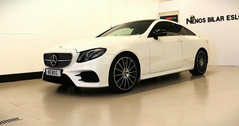 Vit Begagnad 2019 Mercedes E300 Sportkupé | 489 900 kr (Dyr) - Bild 1/4