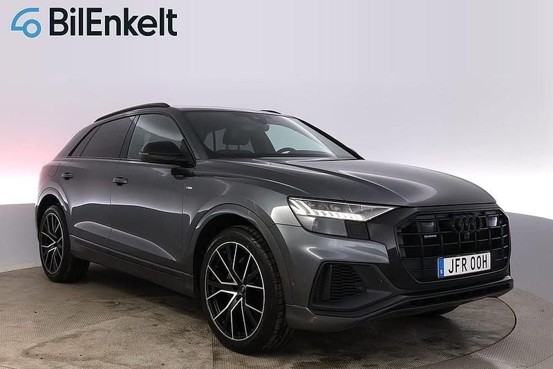 Grå Begagnad 2022 Audi Q8 S-Line SUV | 594 900 kr (Superpris) - Bild 1/4