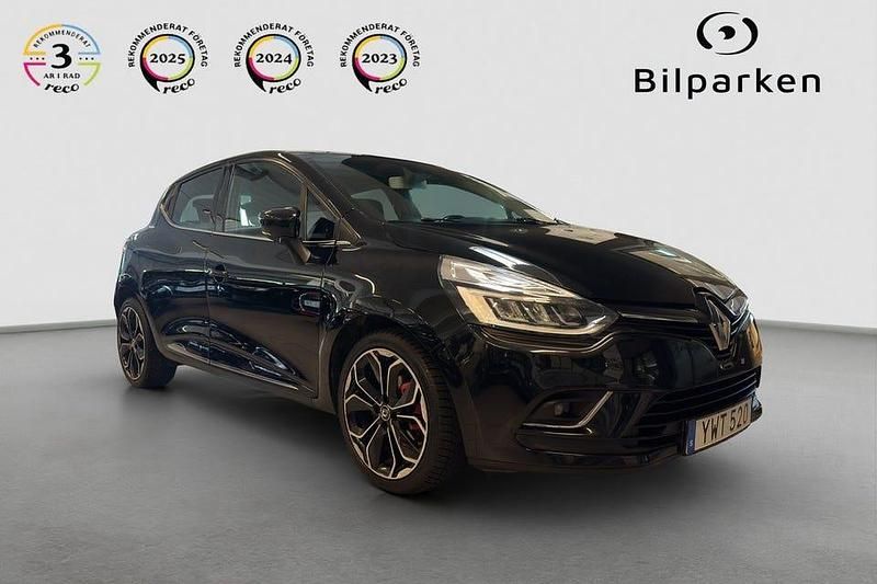 Svart Begagnad 2018 Renault Clio IV Intens Halvkombi | 99 990 kr (Lite dyr) - Bild 1/4