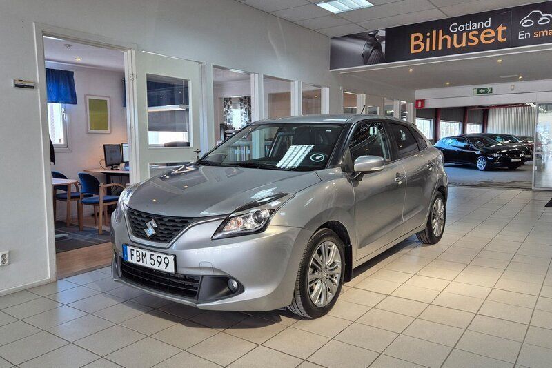 Silver Begagnad 2016 Suzuki Baleno Halvkombi | 139 800 kr - Bild 1/4